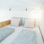 Sishaus אכסניה *