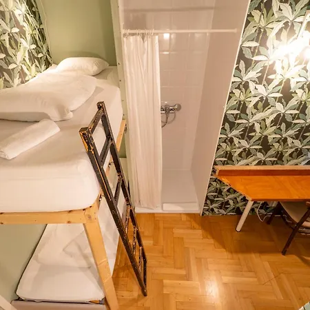 Sishaus Хостел